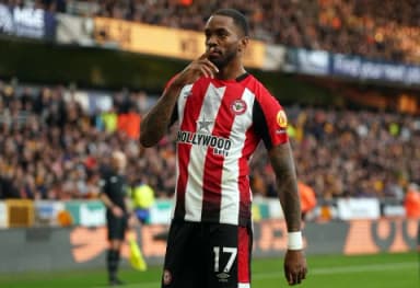 Mikael Silvestre warns Erik ten Hag signing Ivan Toney could block Højlund’s development